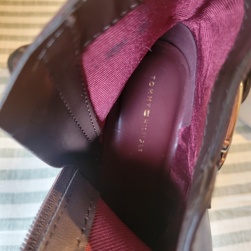Tommy Hilfiger Women Sz 7 Twinella Black Faux Leather Suede Ankle Boots Side Zip - Picture 8 of 9